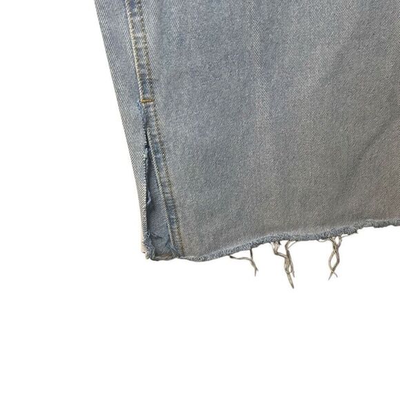 Avec Les Filles Women's Size 31 Light Wash Ripped Slit Hem Jeans Straight Leg - Picture 6 of 8